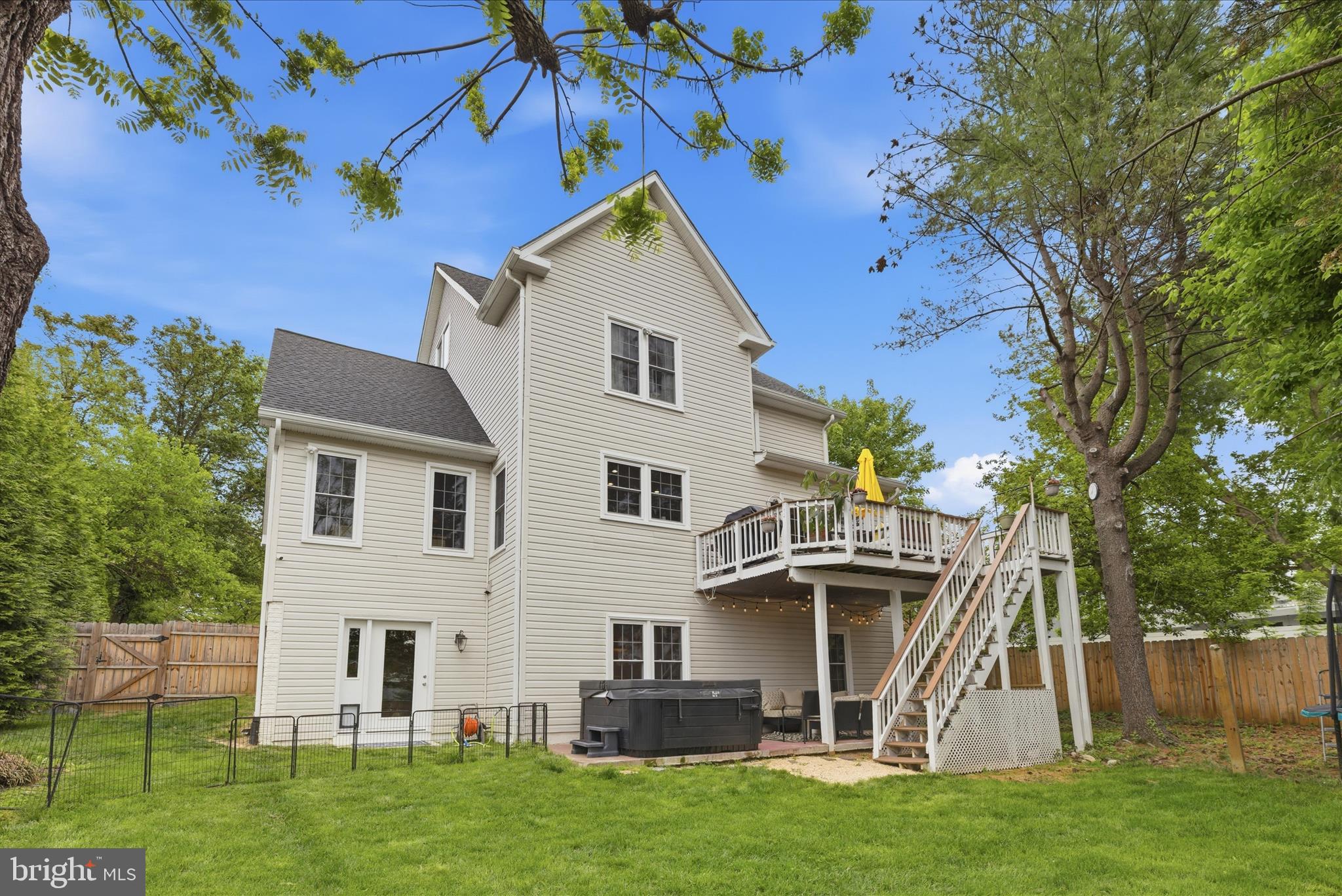 BEVERLY MANOR - Residential