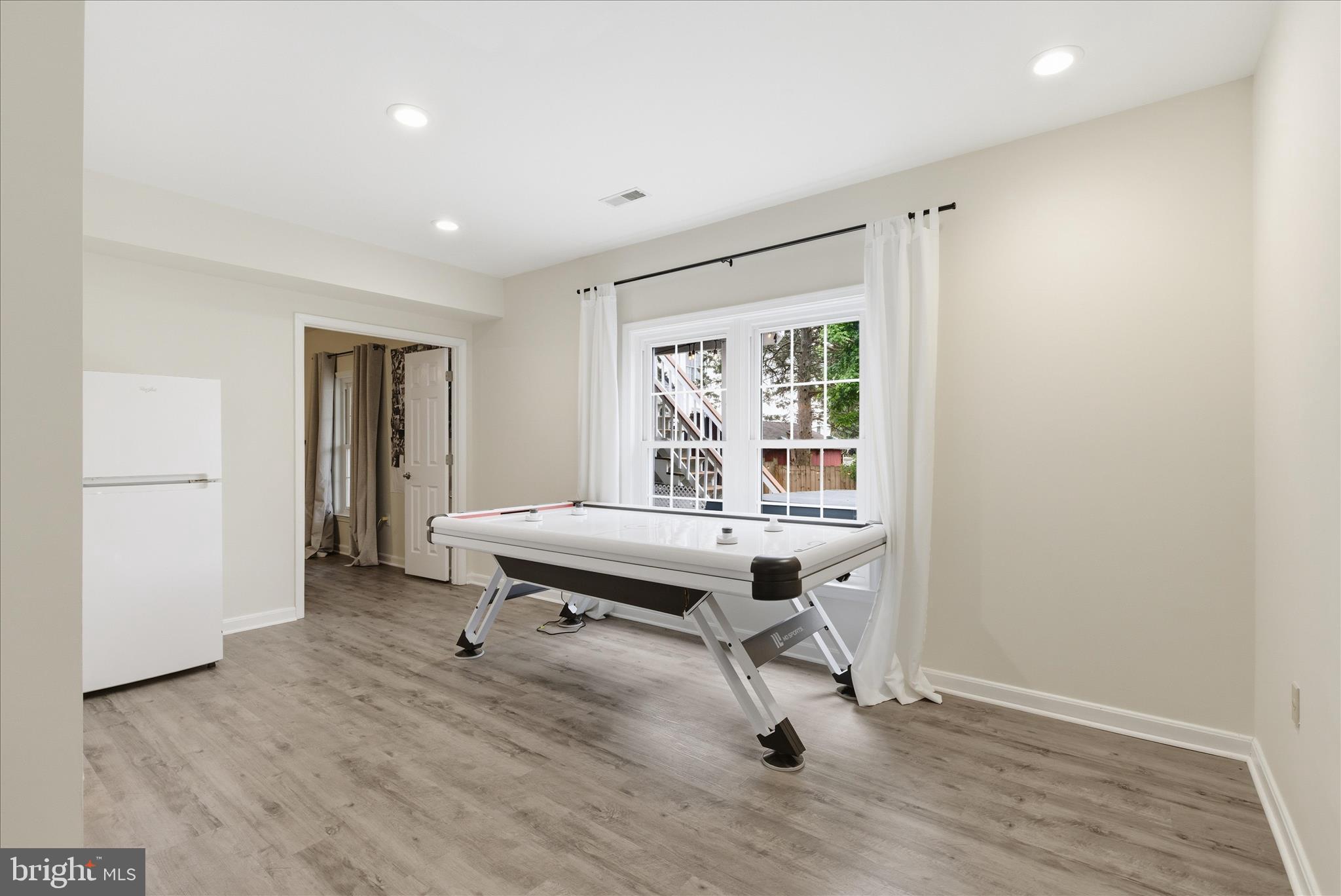 BEVERLY MANOR - Residential