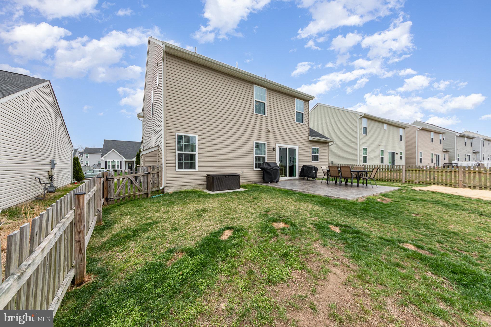 LEE'S PARKE - Residential