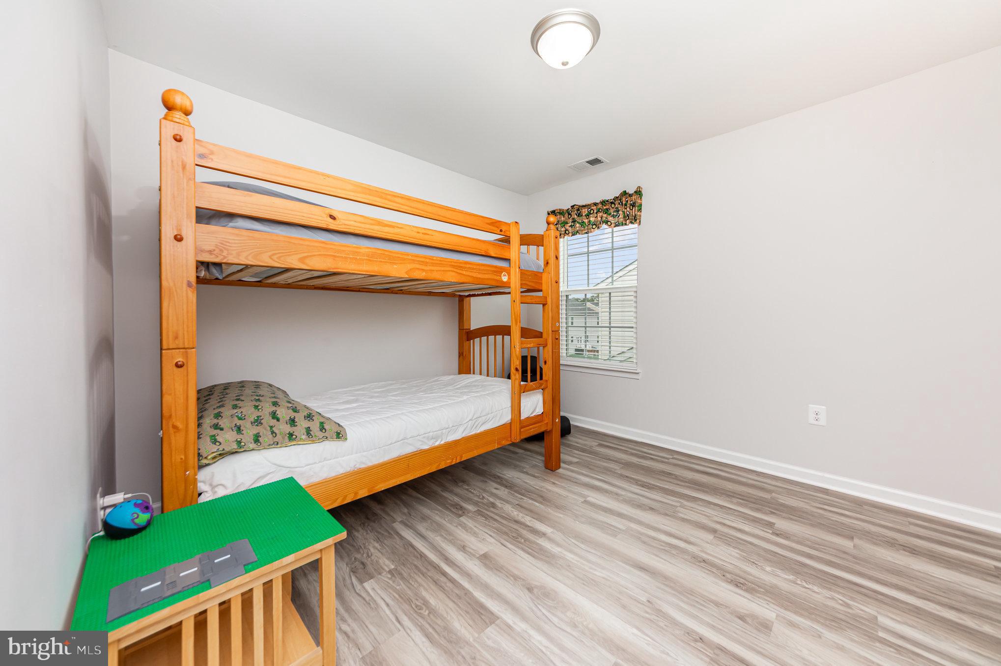 LEE'S PARKE - Residential