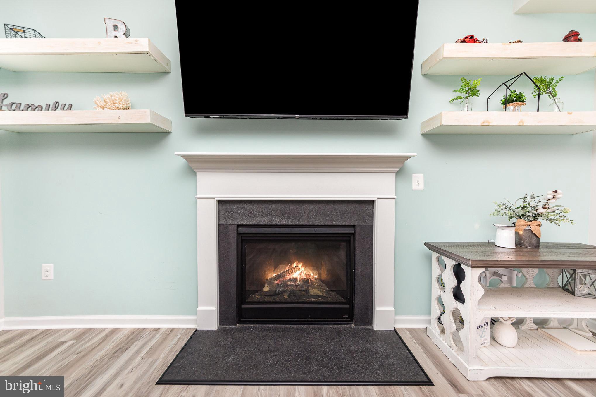 LEE'S PARKE - Residential