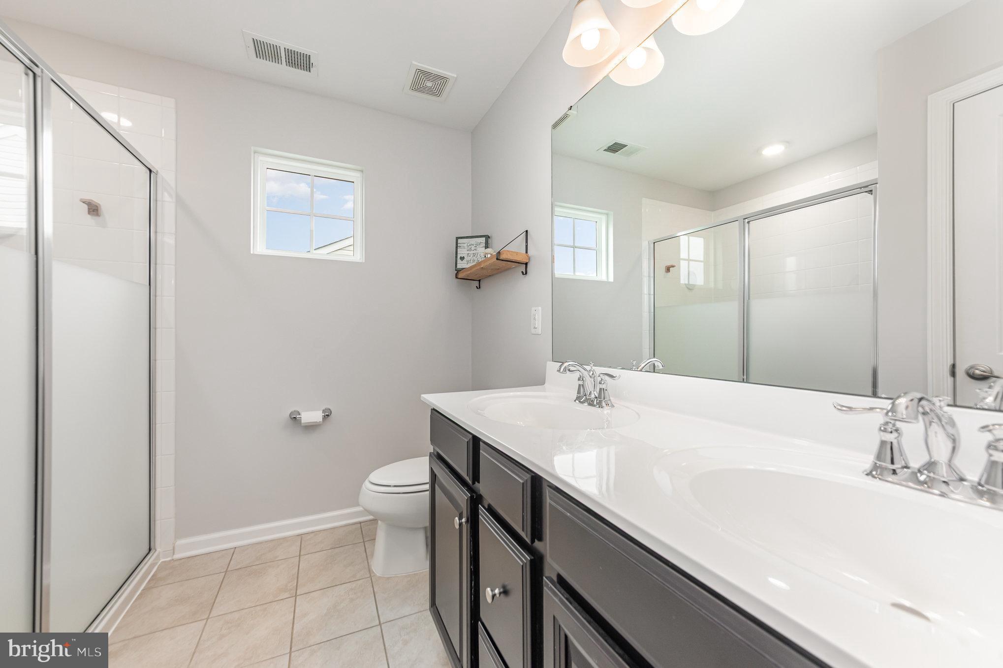 LEE'S PARKE - Residential