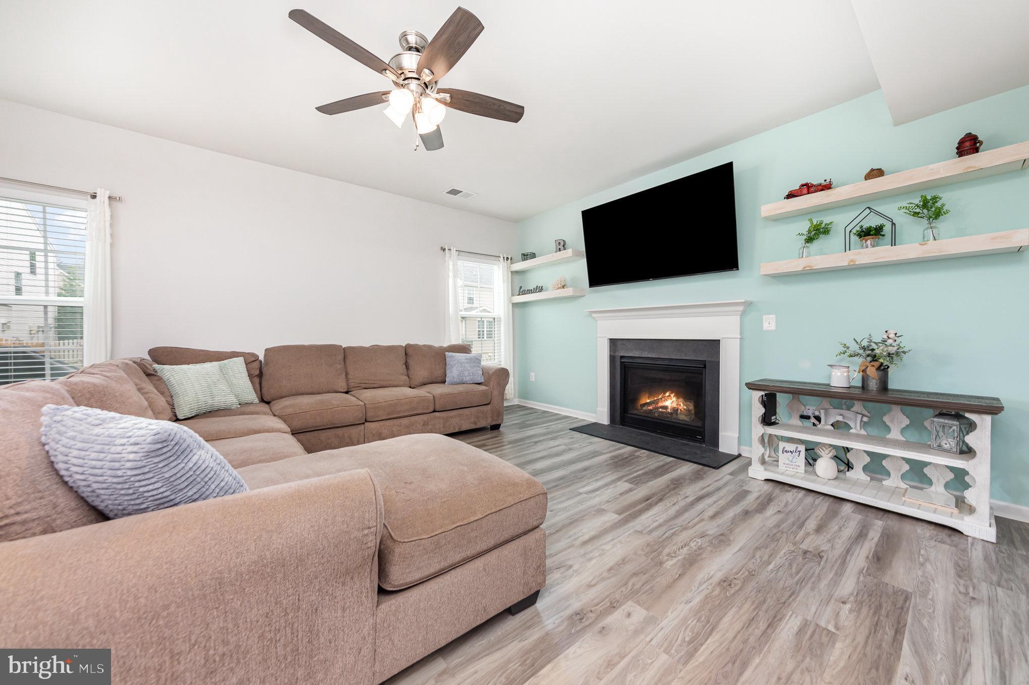 LEE'S PARKE - Residential