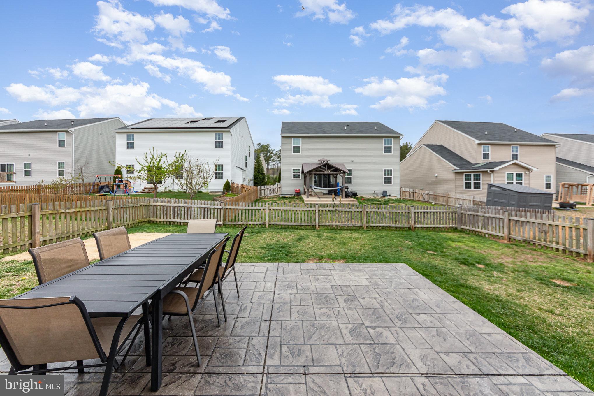 LEE'S PARKE - Residential