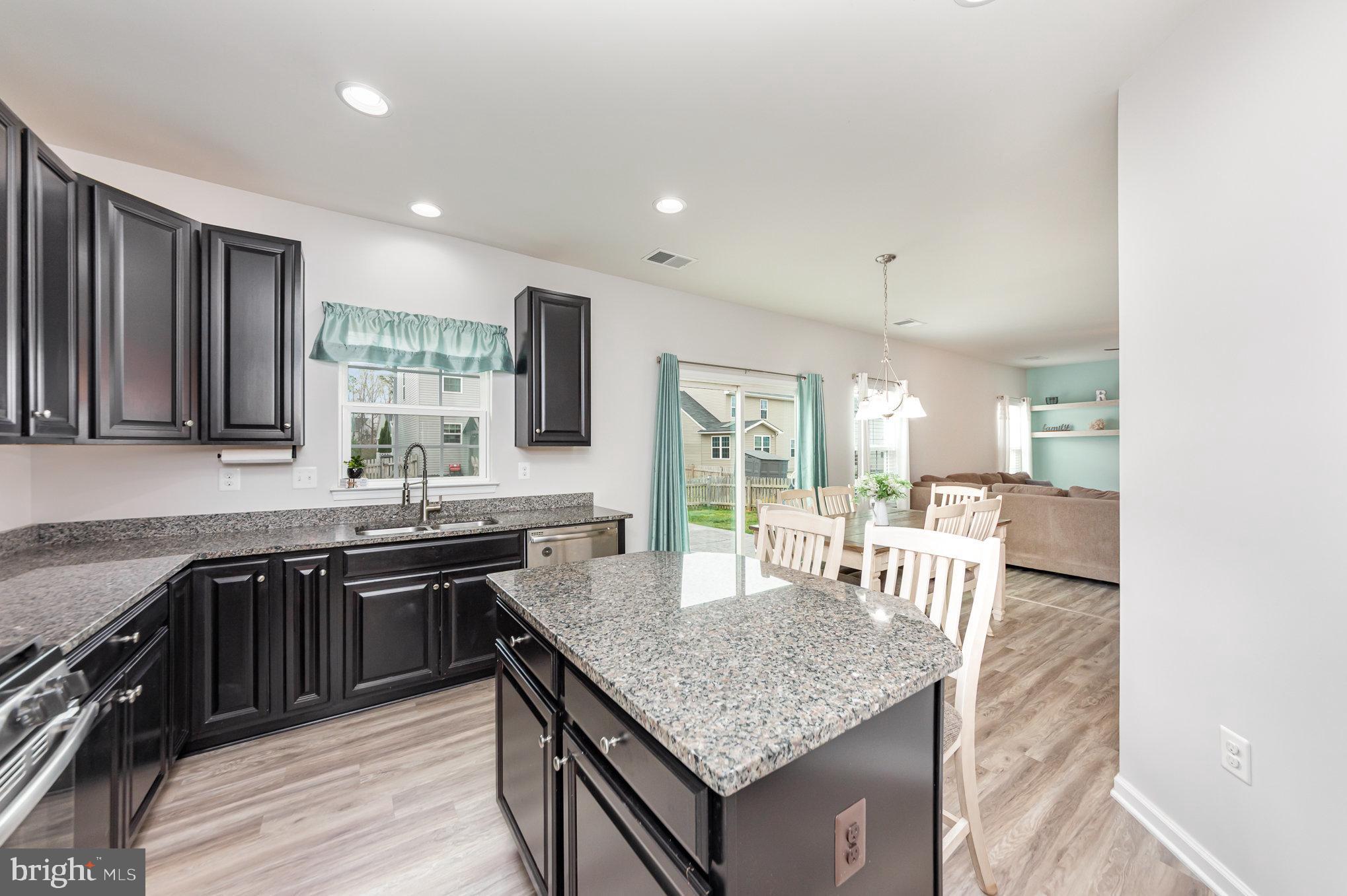 LEE'S PARKE - Residential