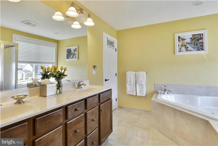 GIBSONS GRANT - Residential