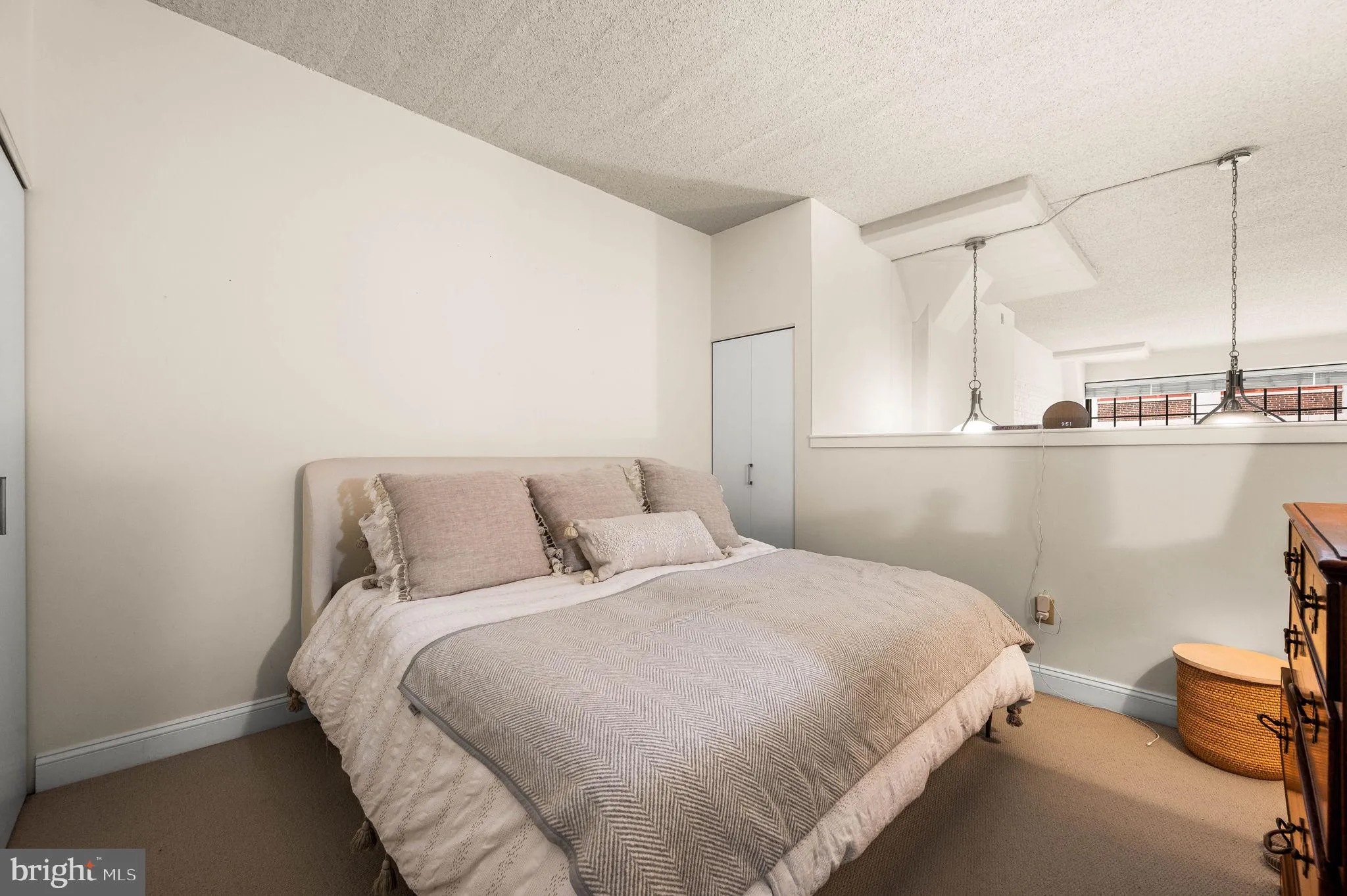 Philadelphia, Pennsylvania 19103, United States, 1 Bedroom Bedrooms, ,1 BathroomBathrooms,Residential,Active,128701