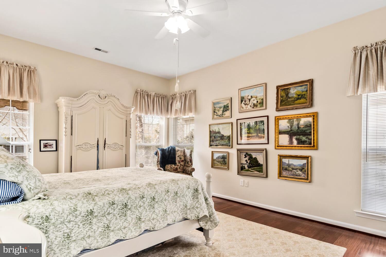 SYMPHONY VILLAGE AT CENTREVILLE - Residential