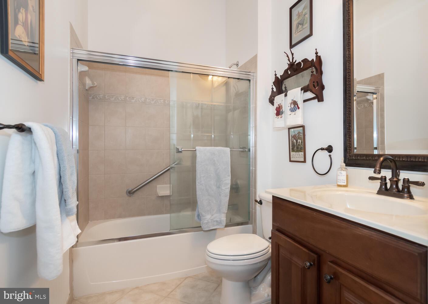 SYMPHONY VILLAGE AT CENTREVILLE - Residential