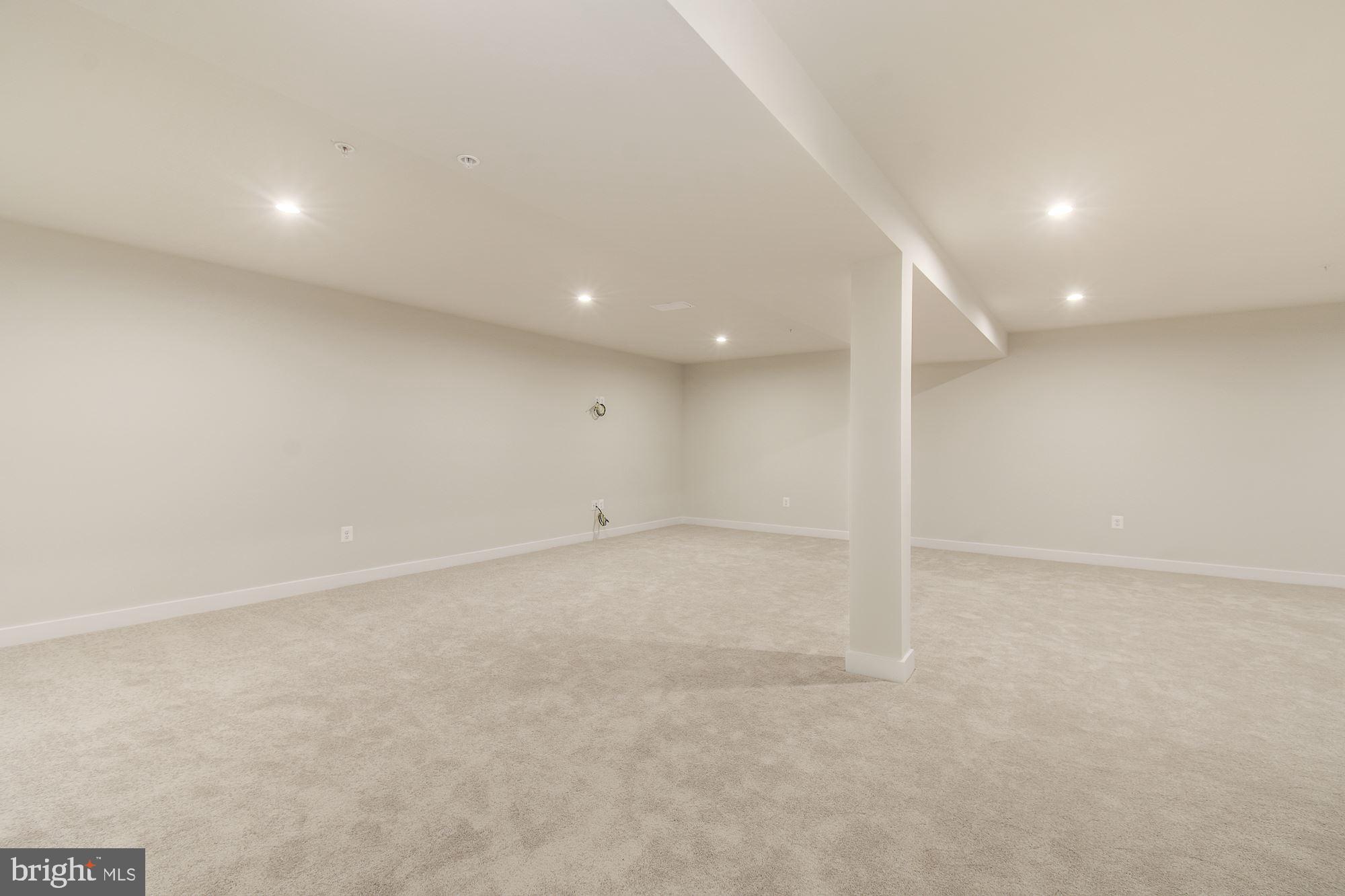 BRENTWOOD - Residential