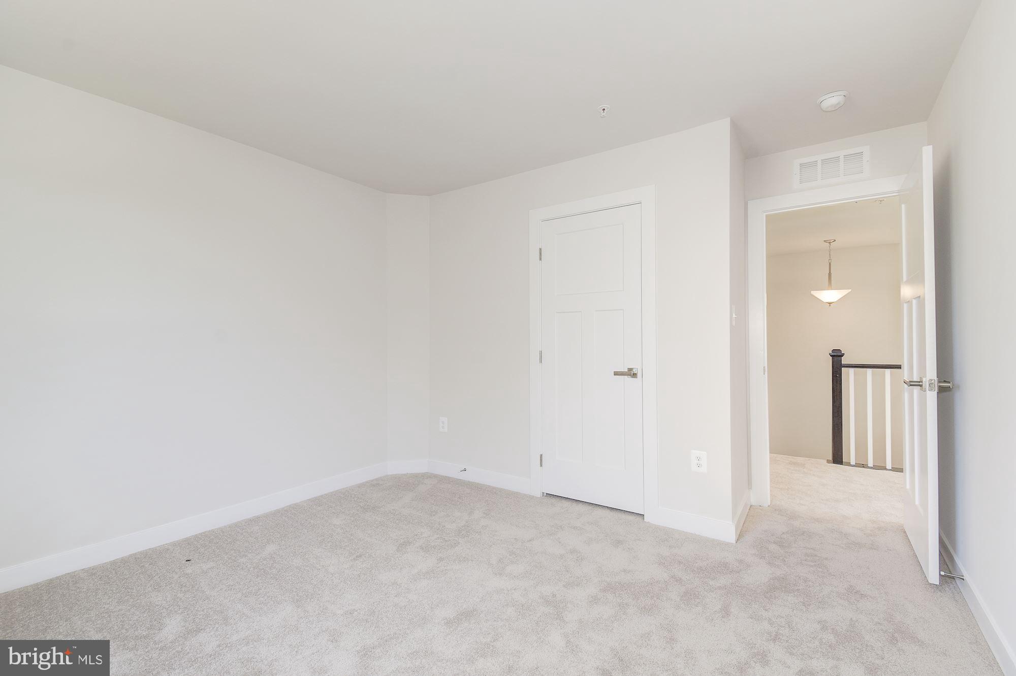 BRENTWOOD - Residential