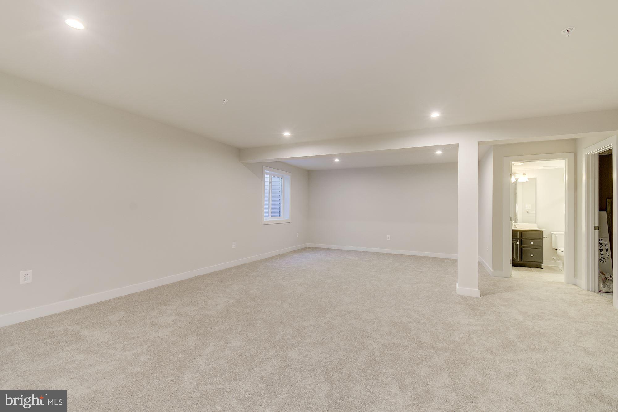 BRENTWOOD - Residential