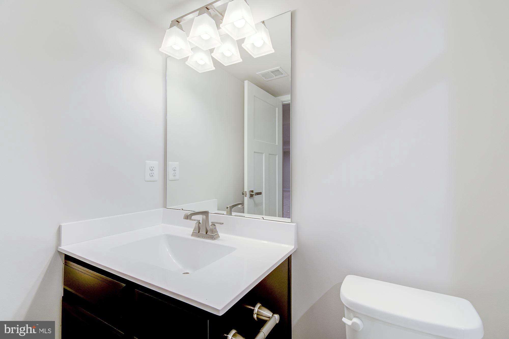 BRENTWOOD - Residential