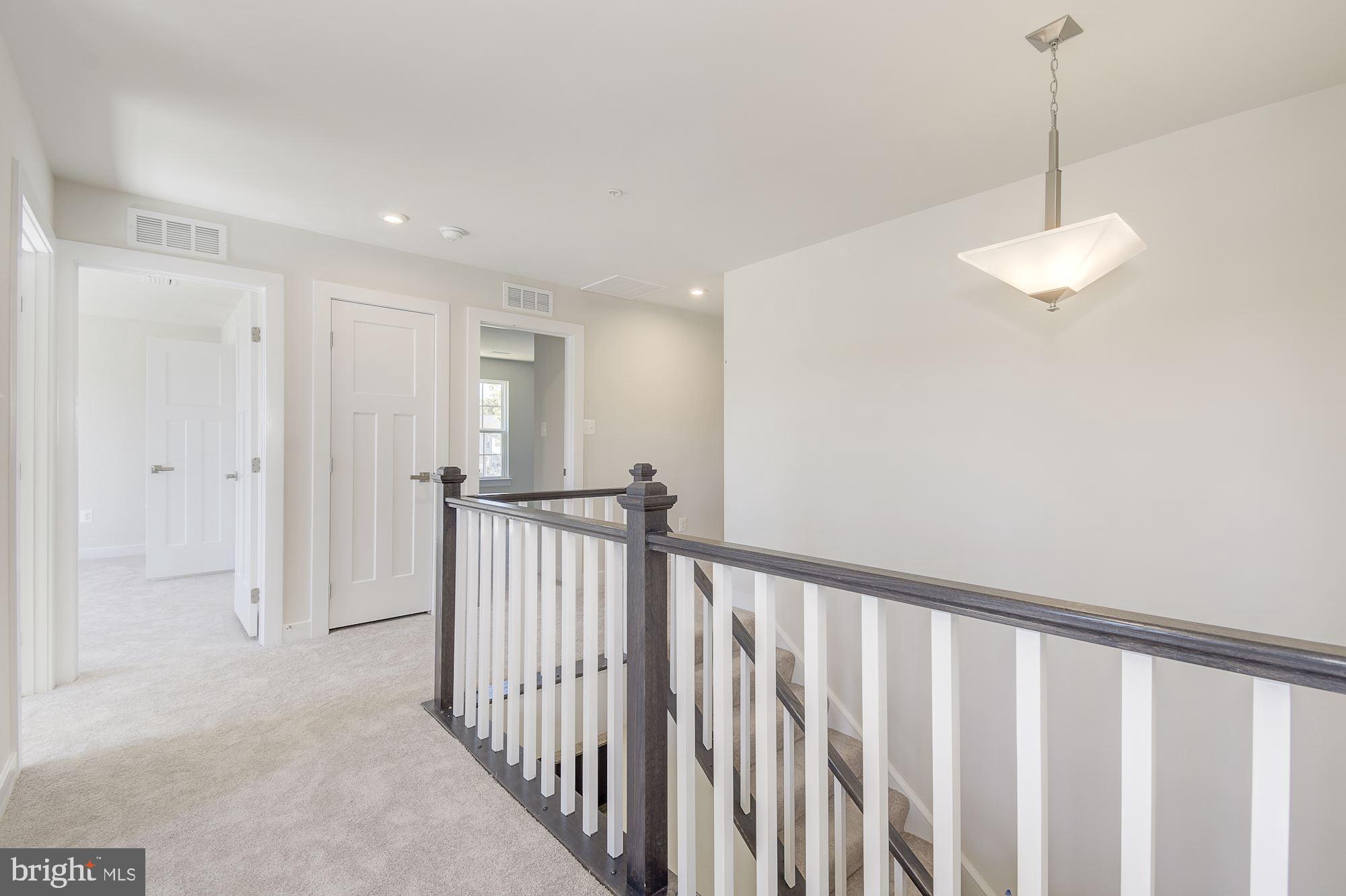 BRENTWOOD - Residential