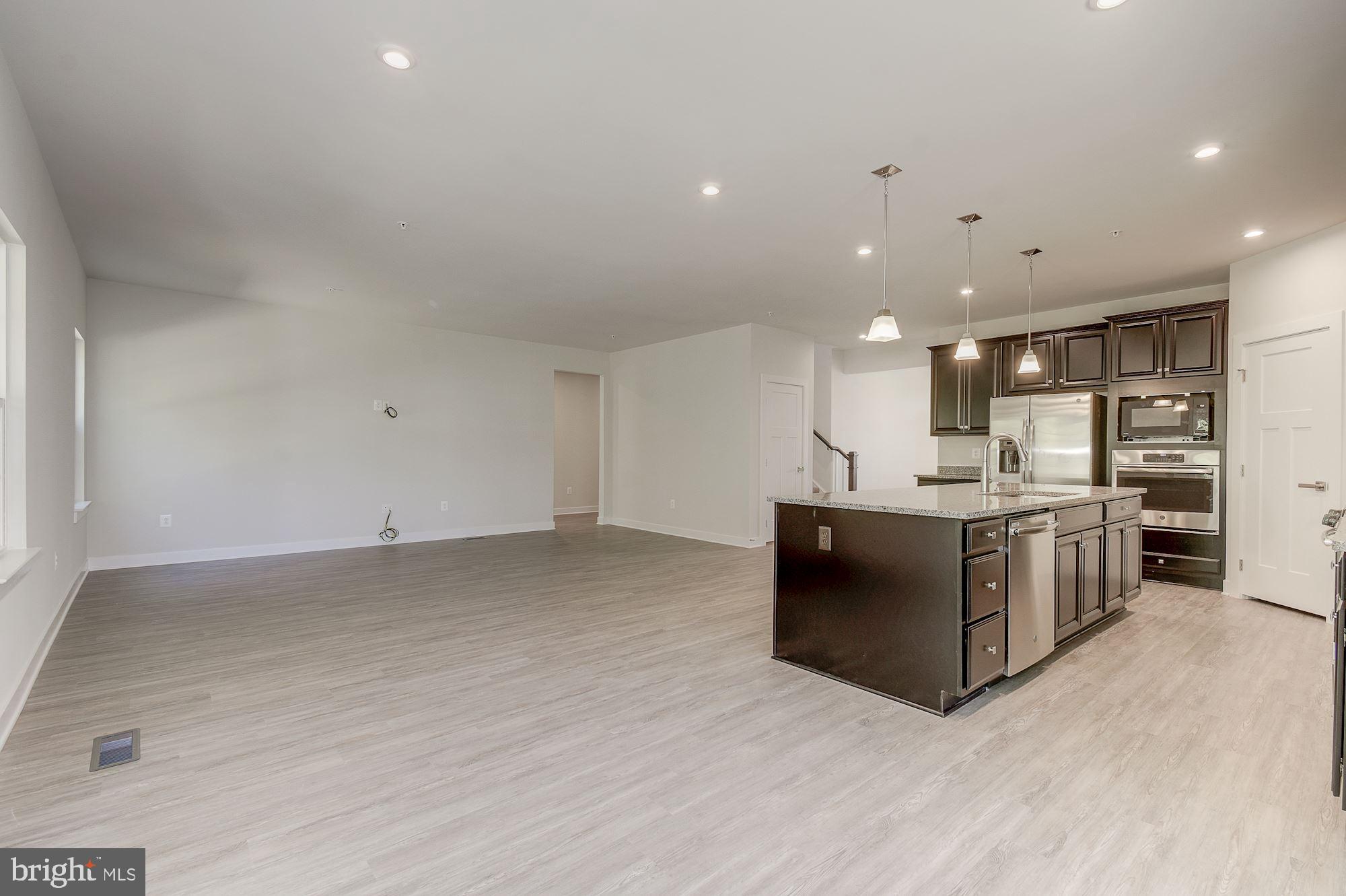 BRENTWOOD - Residential