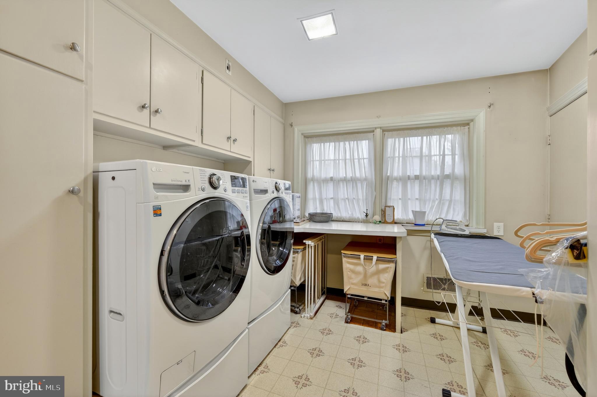 EDGEBORO - Residential