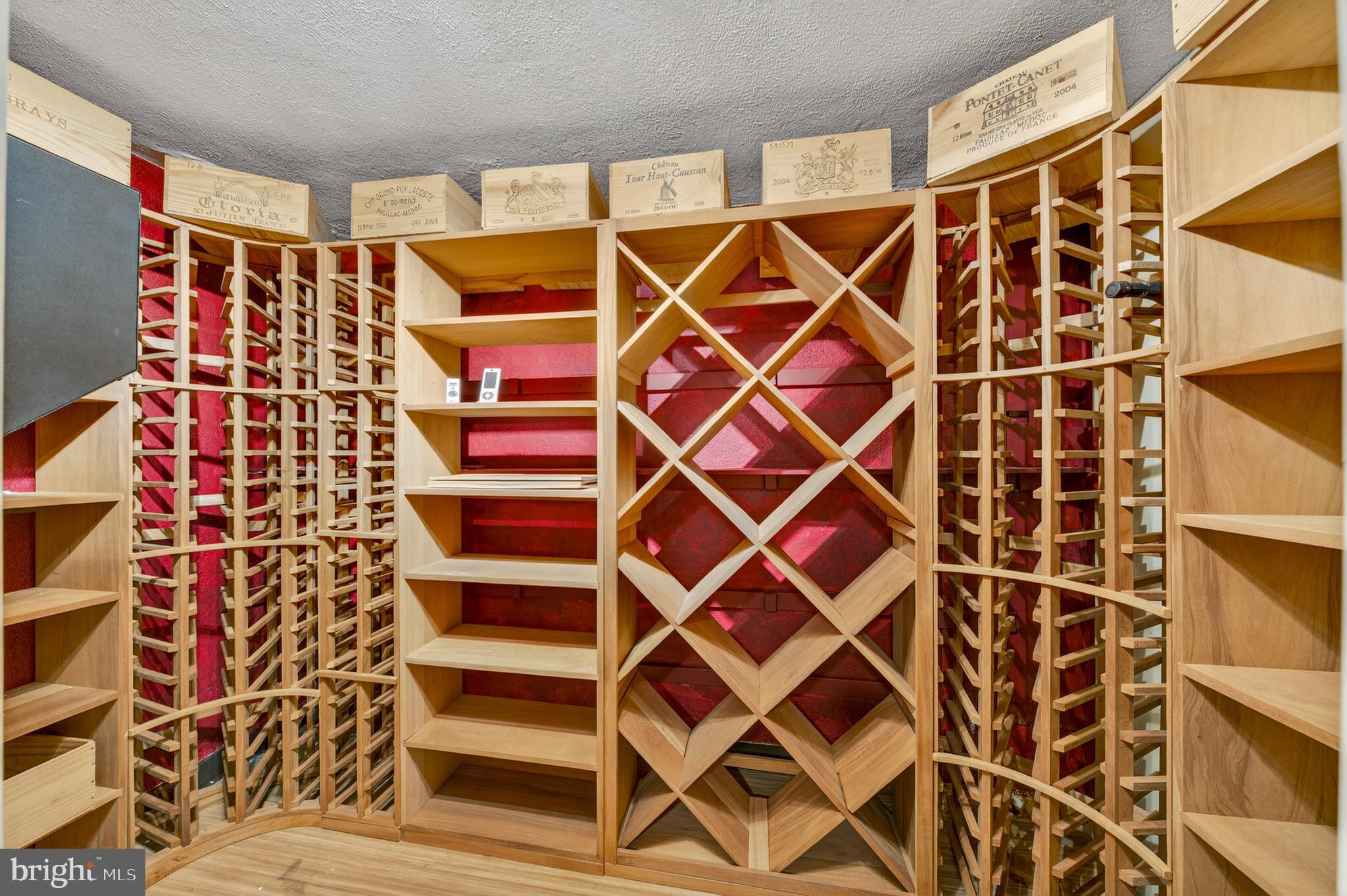 EDGEBORO - Residential