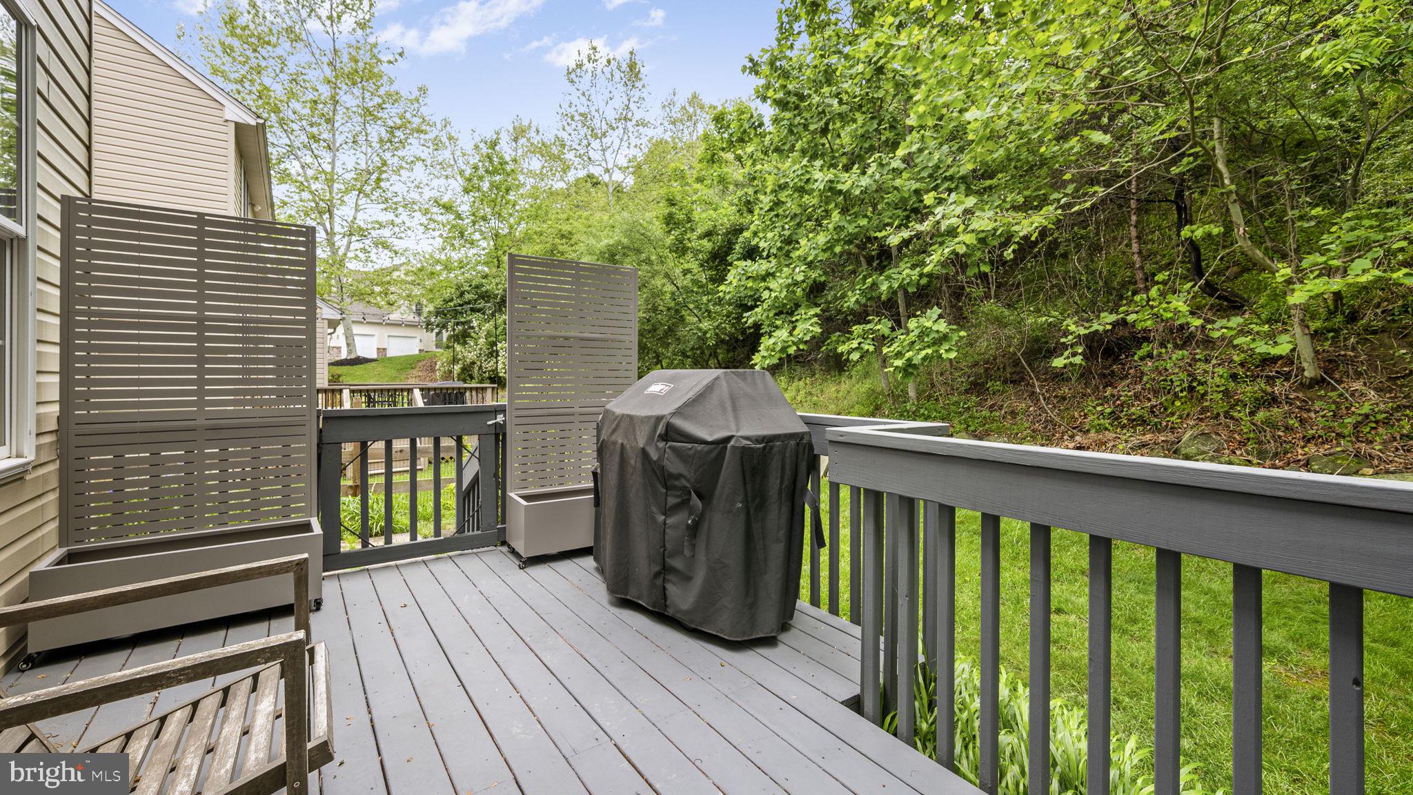 WILLIAMSBURG - Residential