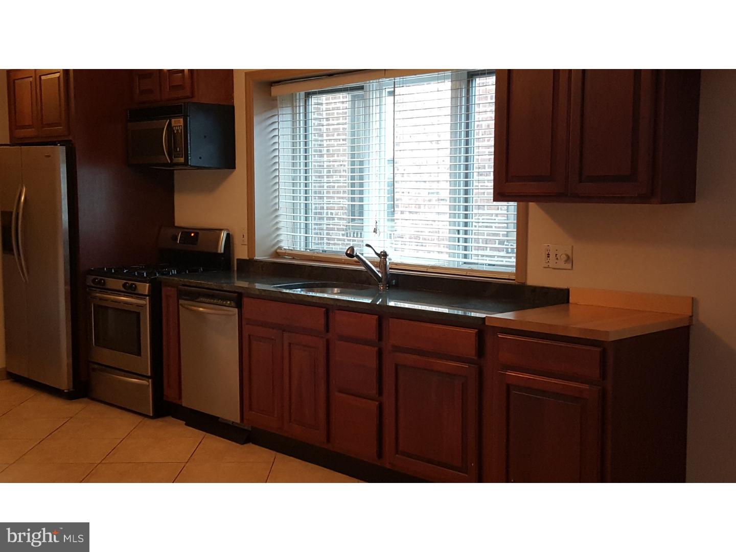 RITTENHOUSE SQUARE - Residential Lease