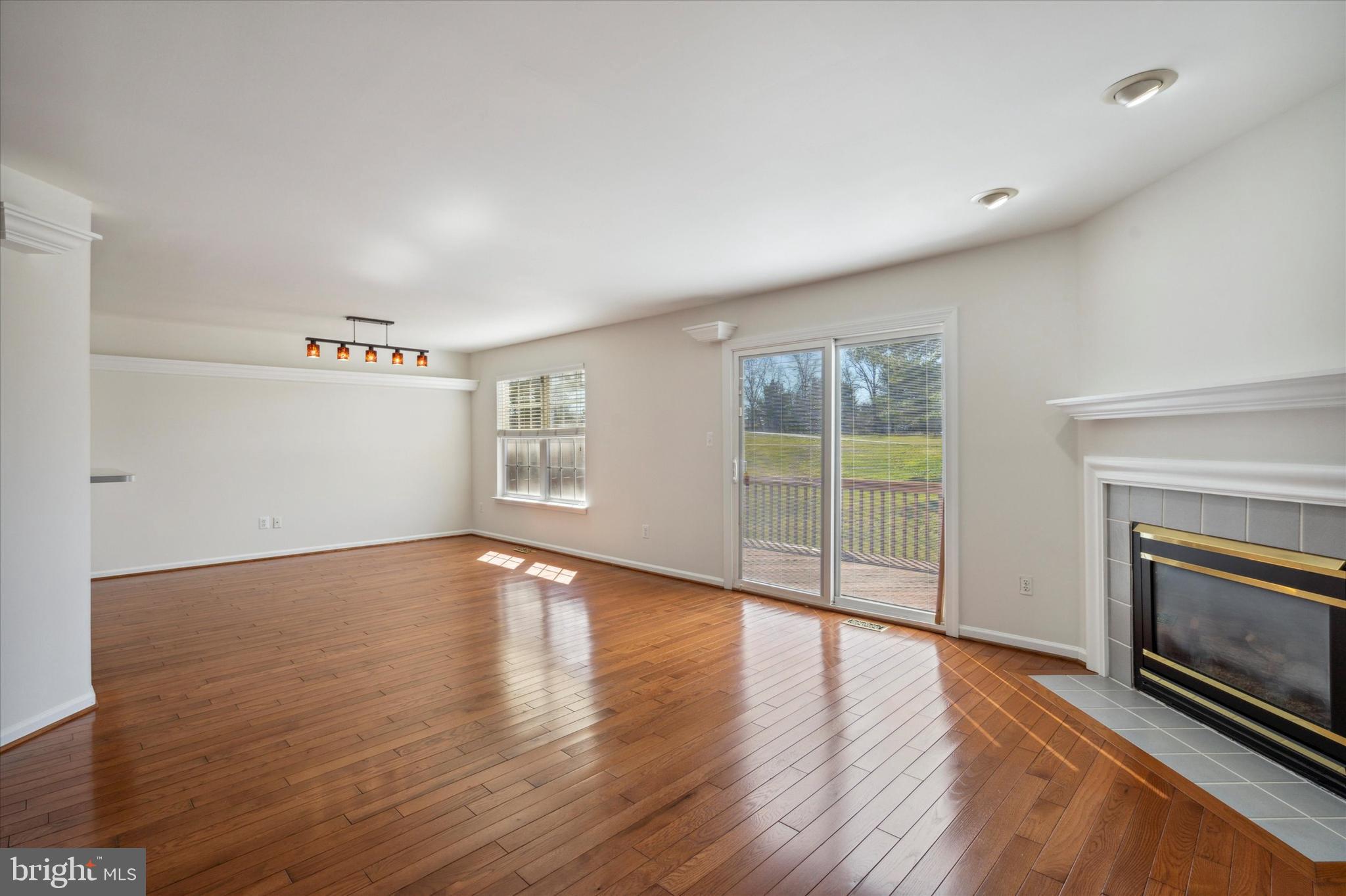 BLUE BELL CC - Residential Lease