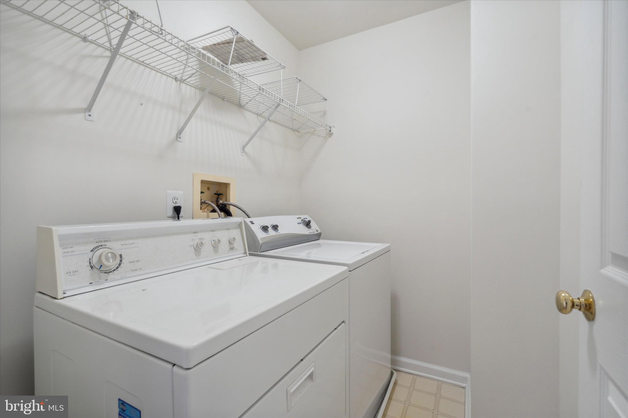 BLUE BELL CC - Residential Lease