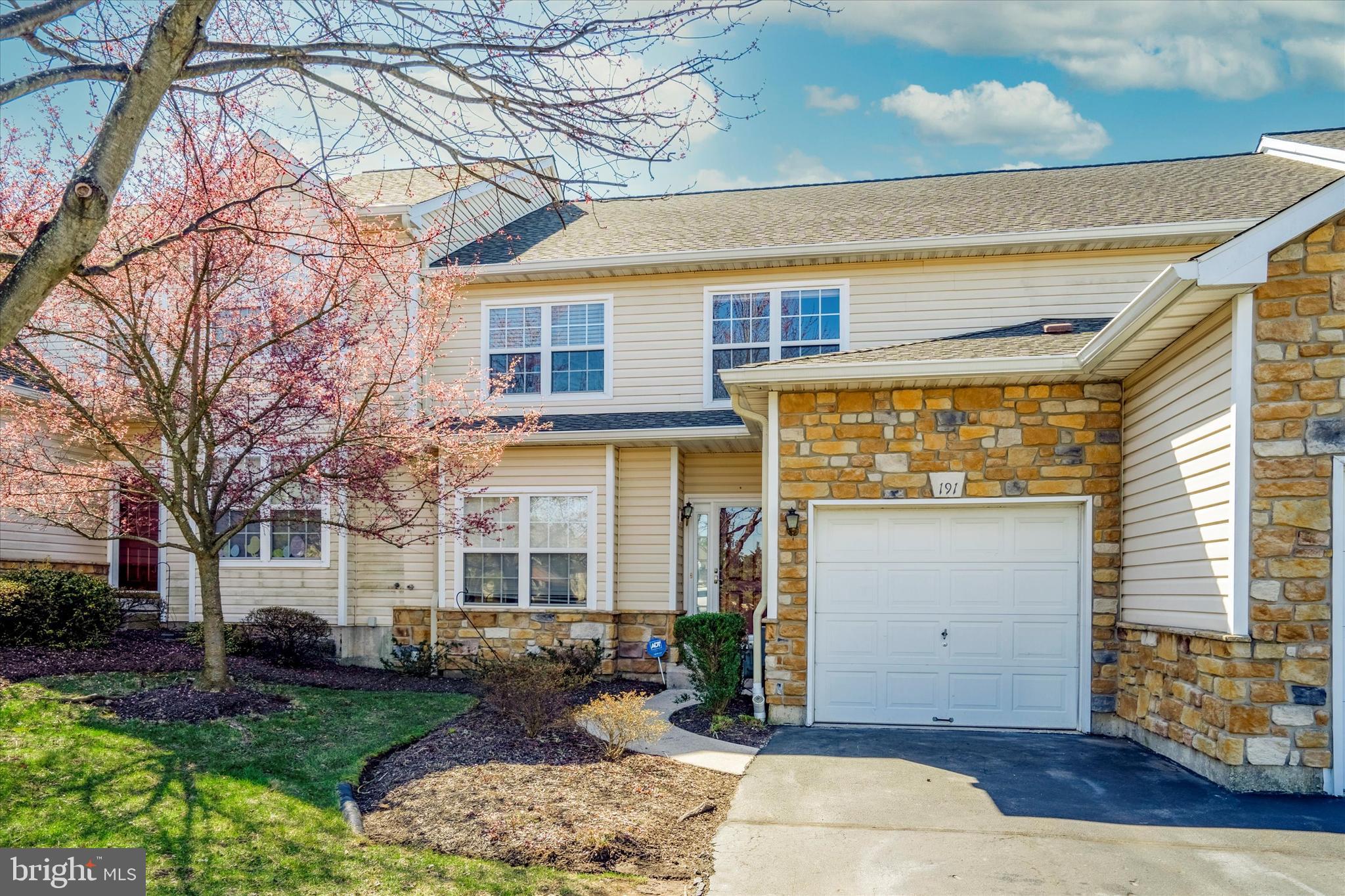 BLUE BELL CC - Residential Lease