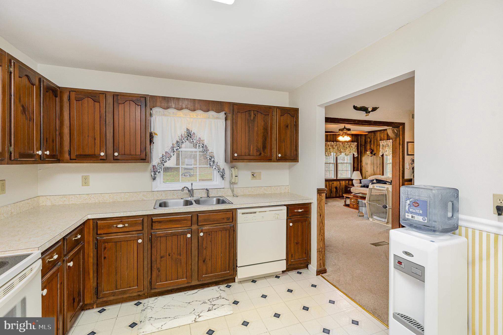 STONEWALL ESTATES - Residential