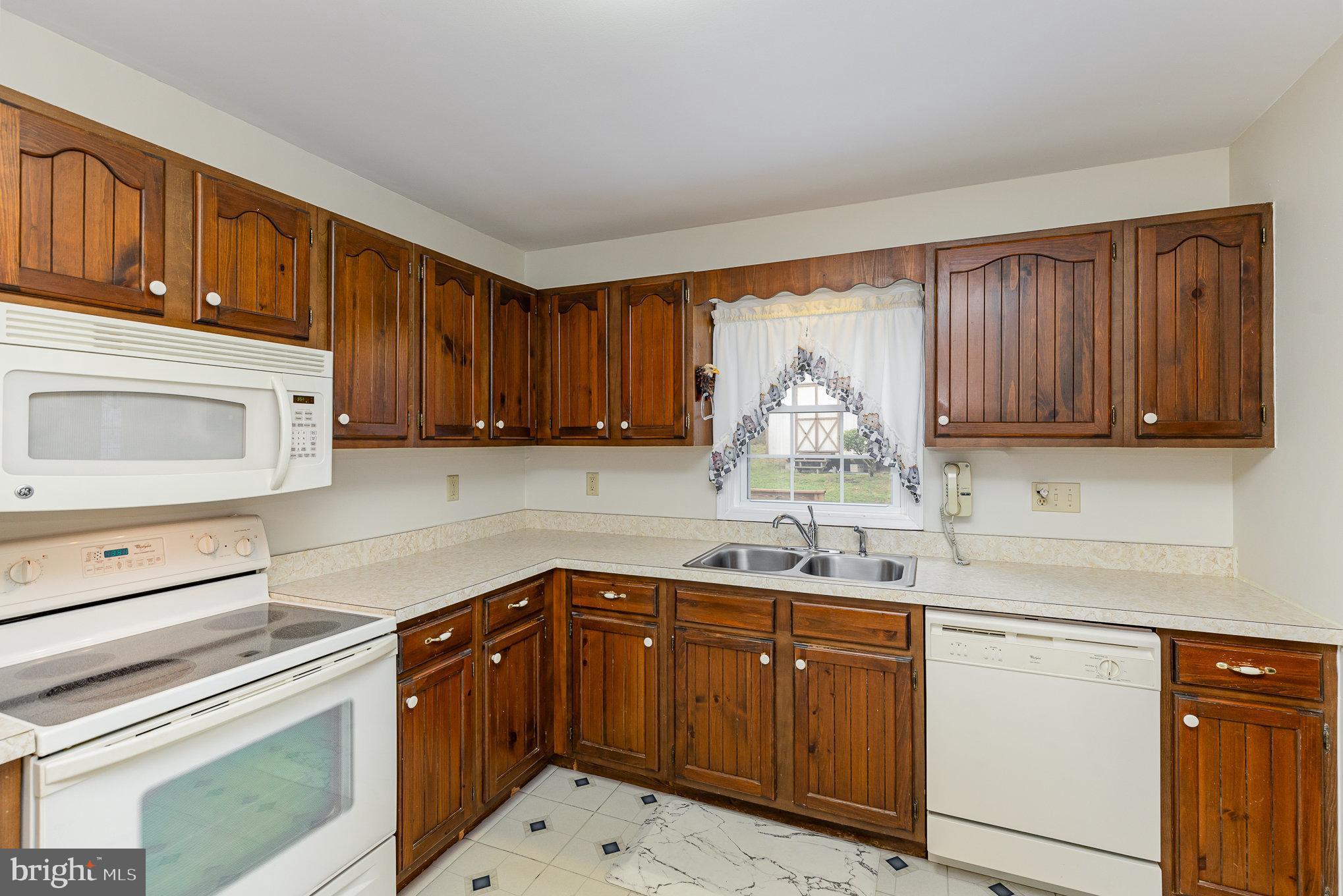 STONEWALL ESTATES - Residential