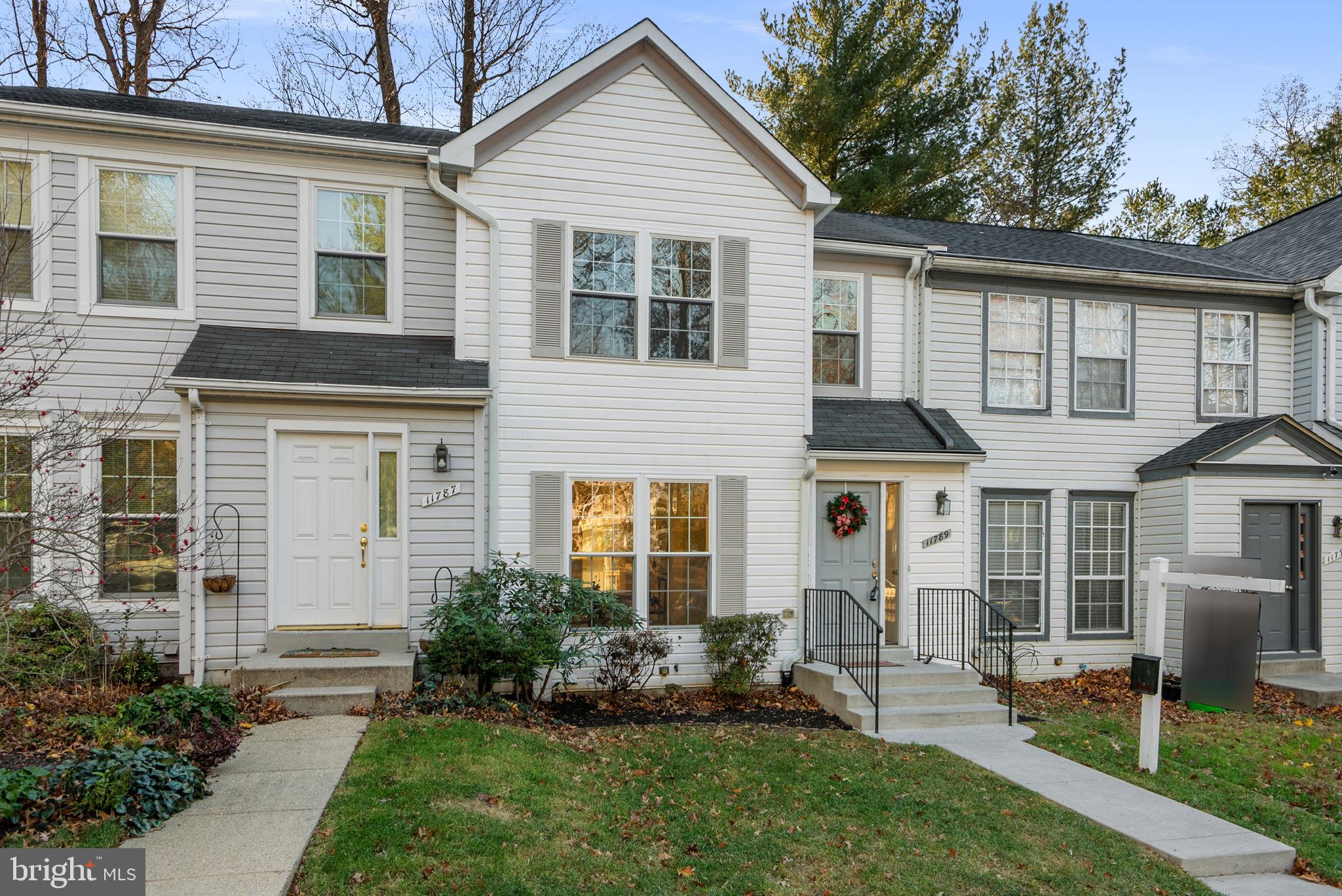 11789 STONEGATE LANE