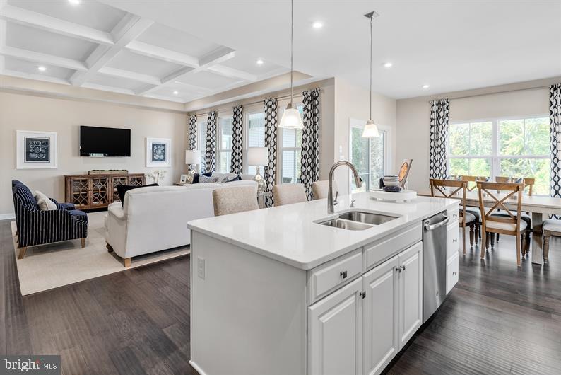 TWO RIVERS - Residential