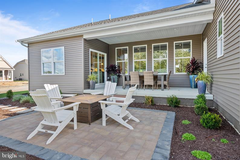 TWO RIVERS - Residential