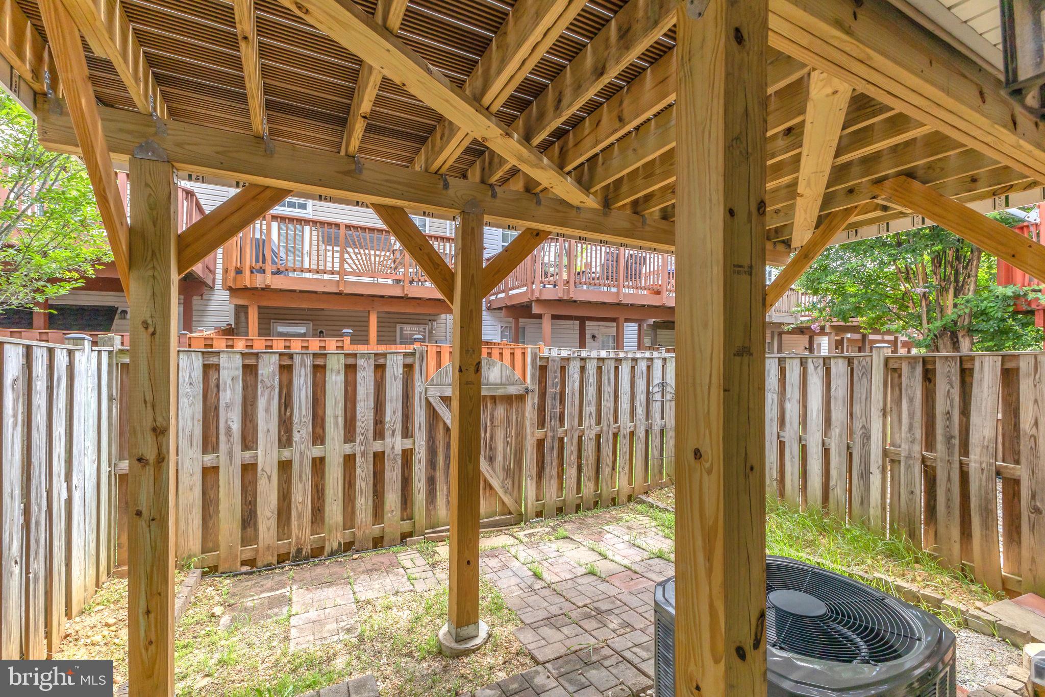 KINGSTOWNE - Residential Lease