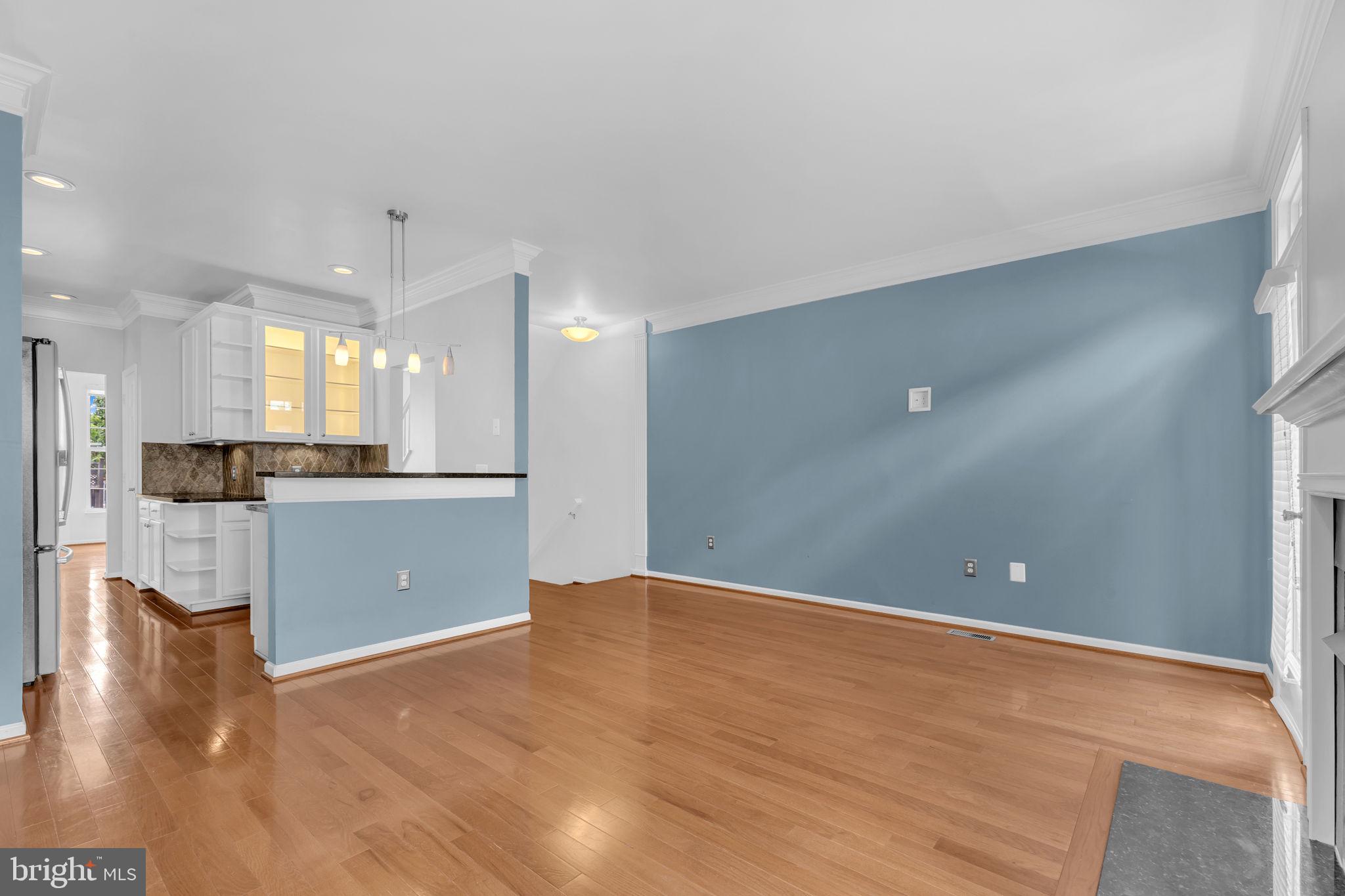 KINGSTOWNE - Residential Lease