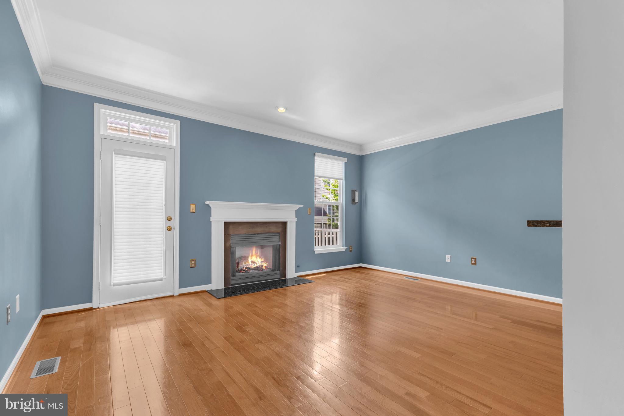 KINGSTOWNE - Residential Lease