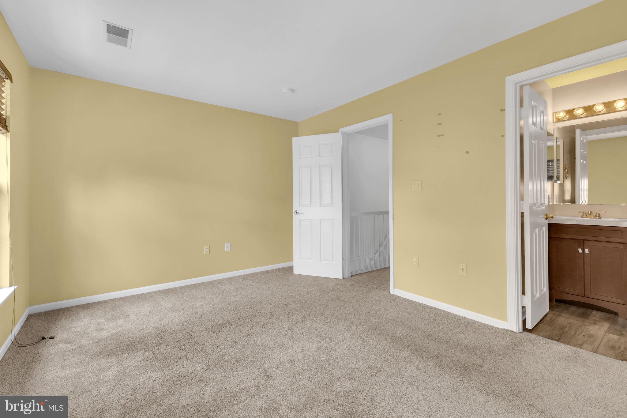 KINGSTOWNE - Residential Lease