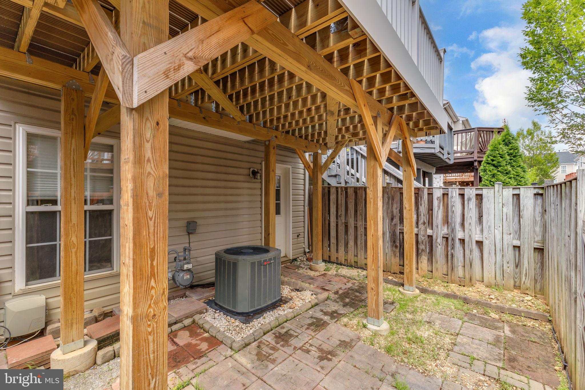 KINGSTOWNE - Residential Lease