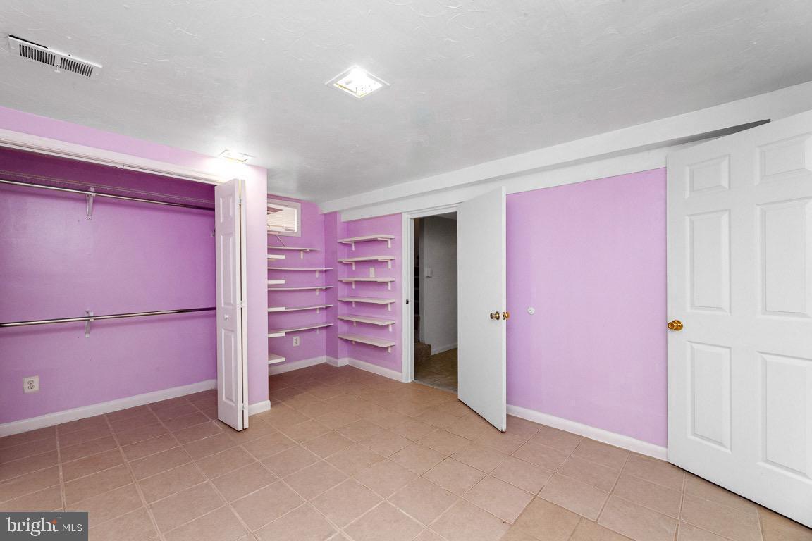 PHELPS ADDN TO FORESTVIL - Residential