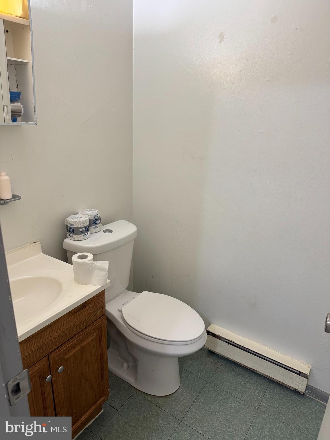 CARLISLE - Residential Lease