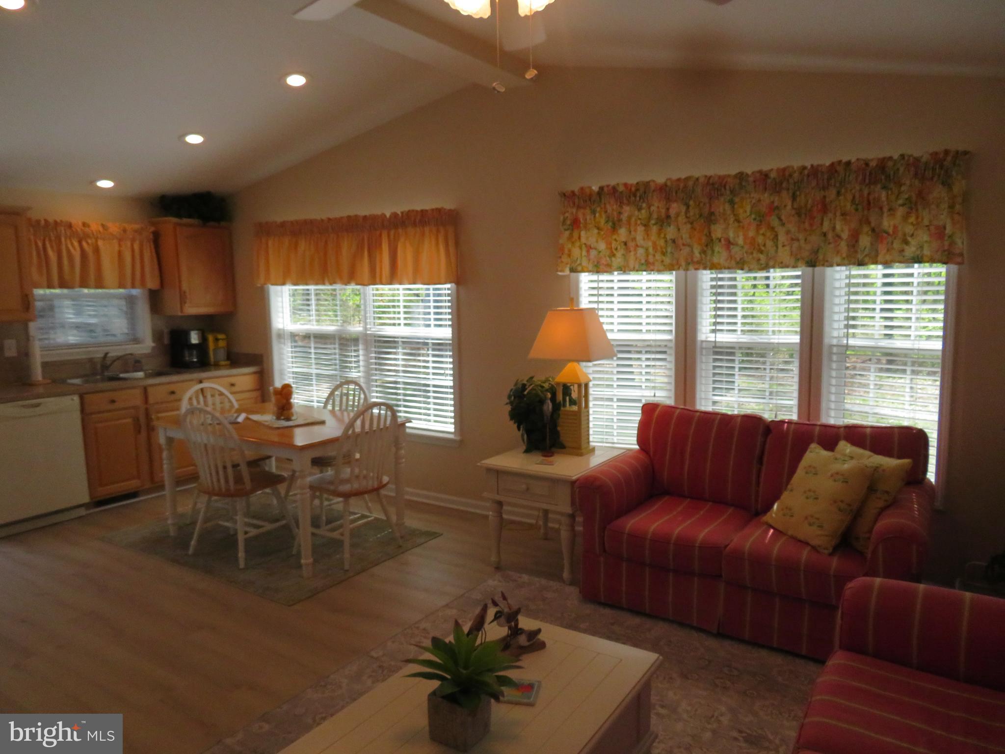 WHITE HORSE PARK II - Residential