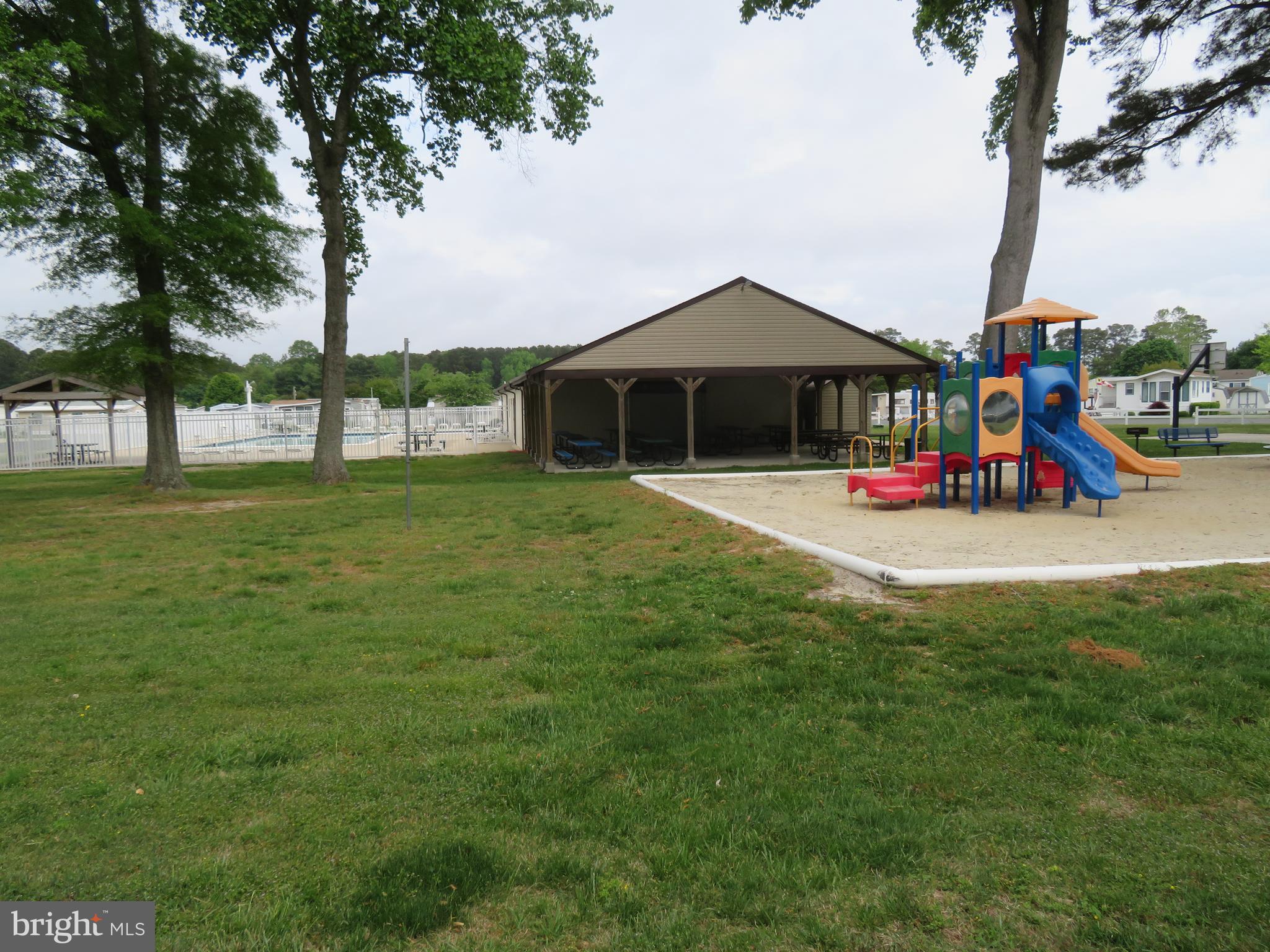 WHITE HORSE PARK II - Residential