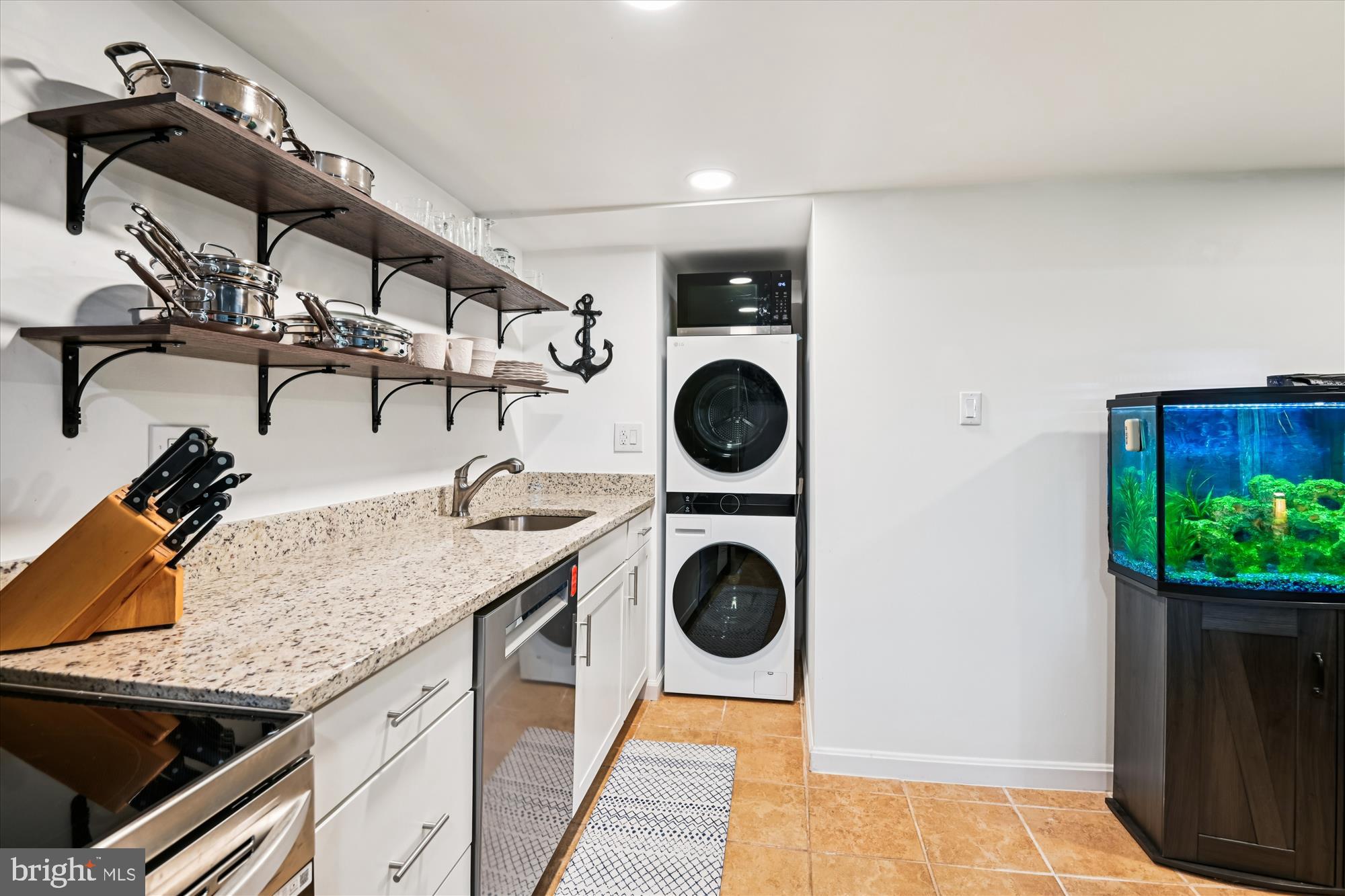 LAKE LOUISE - Residential