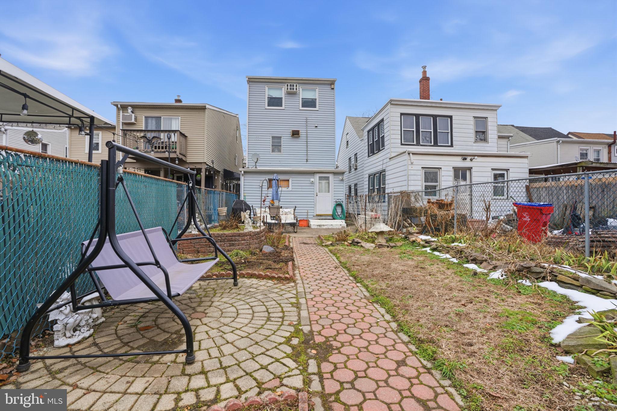 BRISTOL - Residential