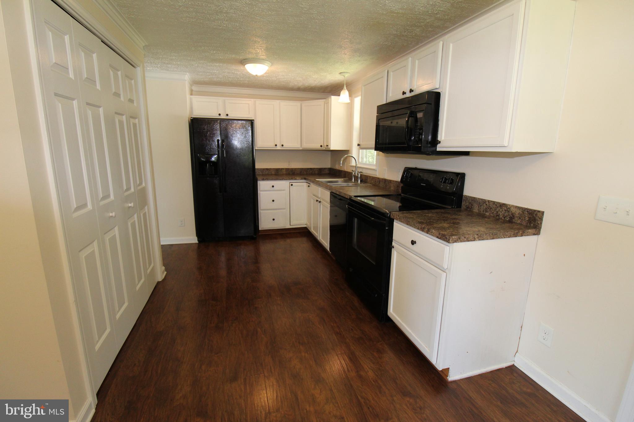 LAKE CAROLINE - Residential