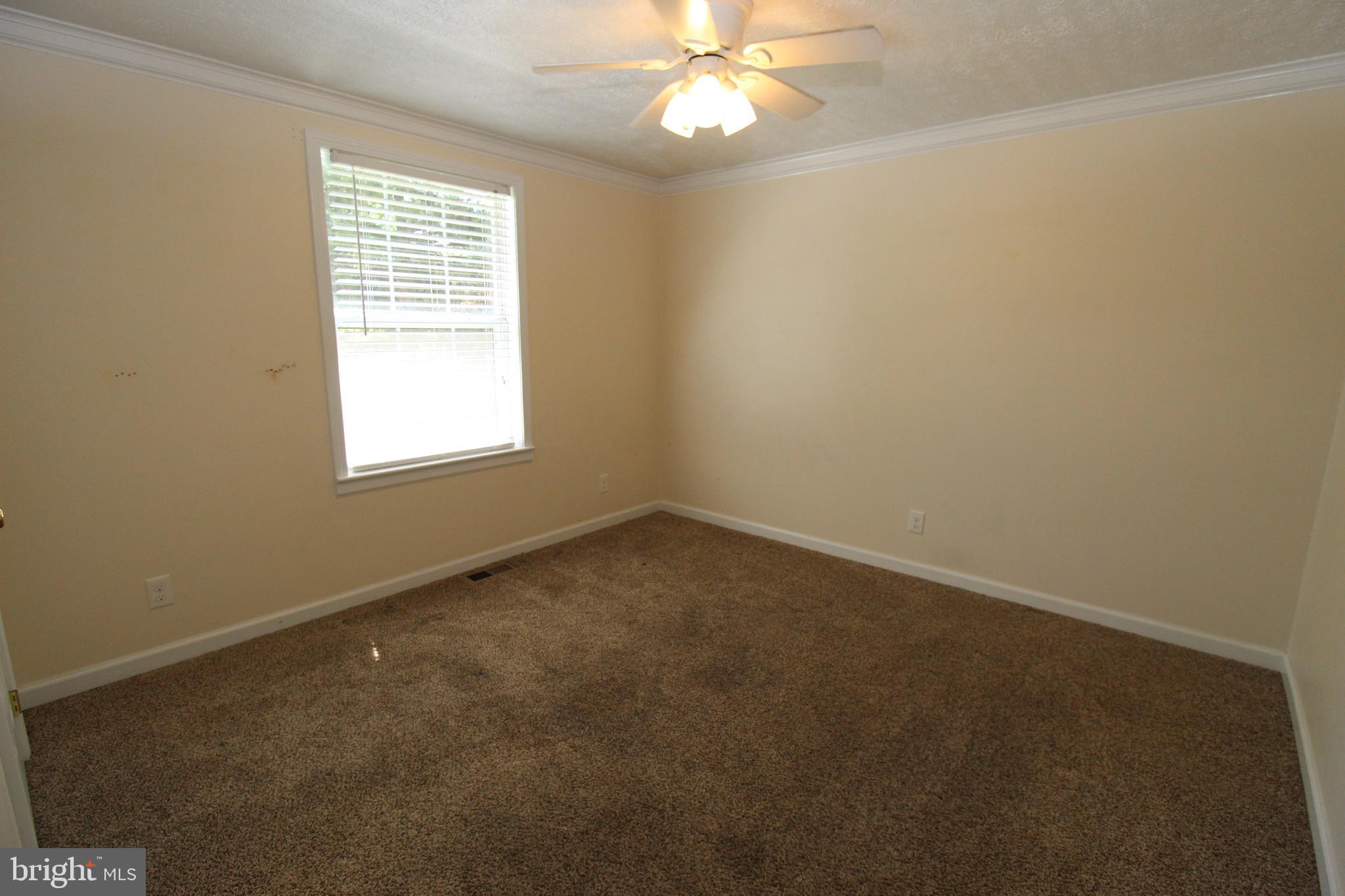 LAKE CAROLINE - Residential