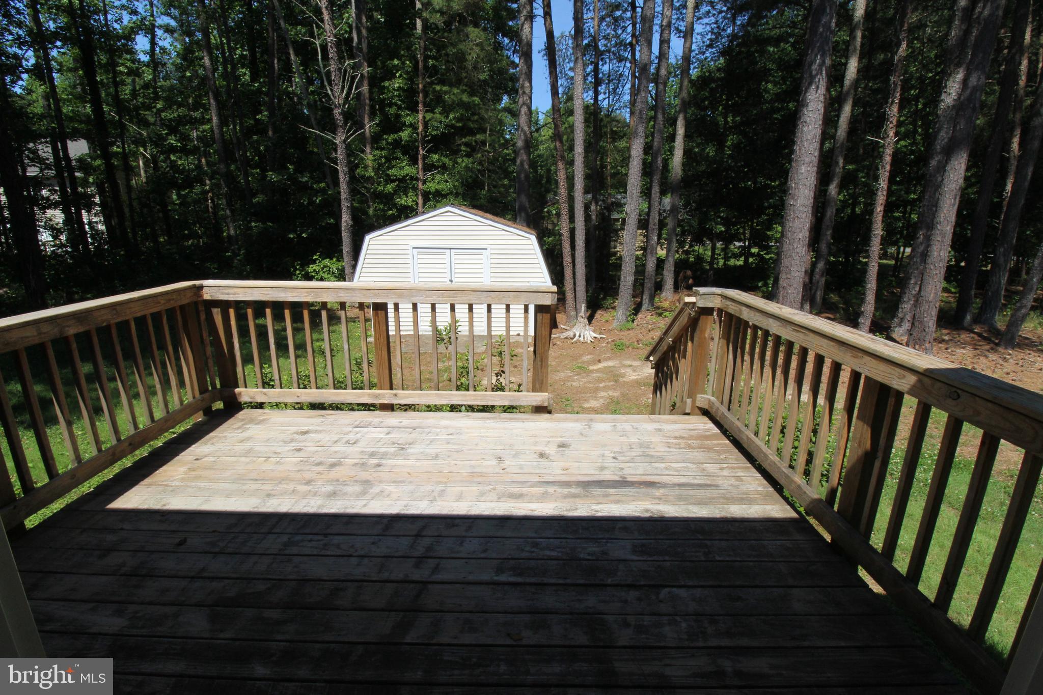 LAKE CAROLINE - Residential