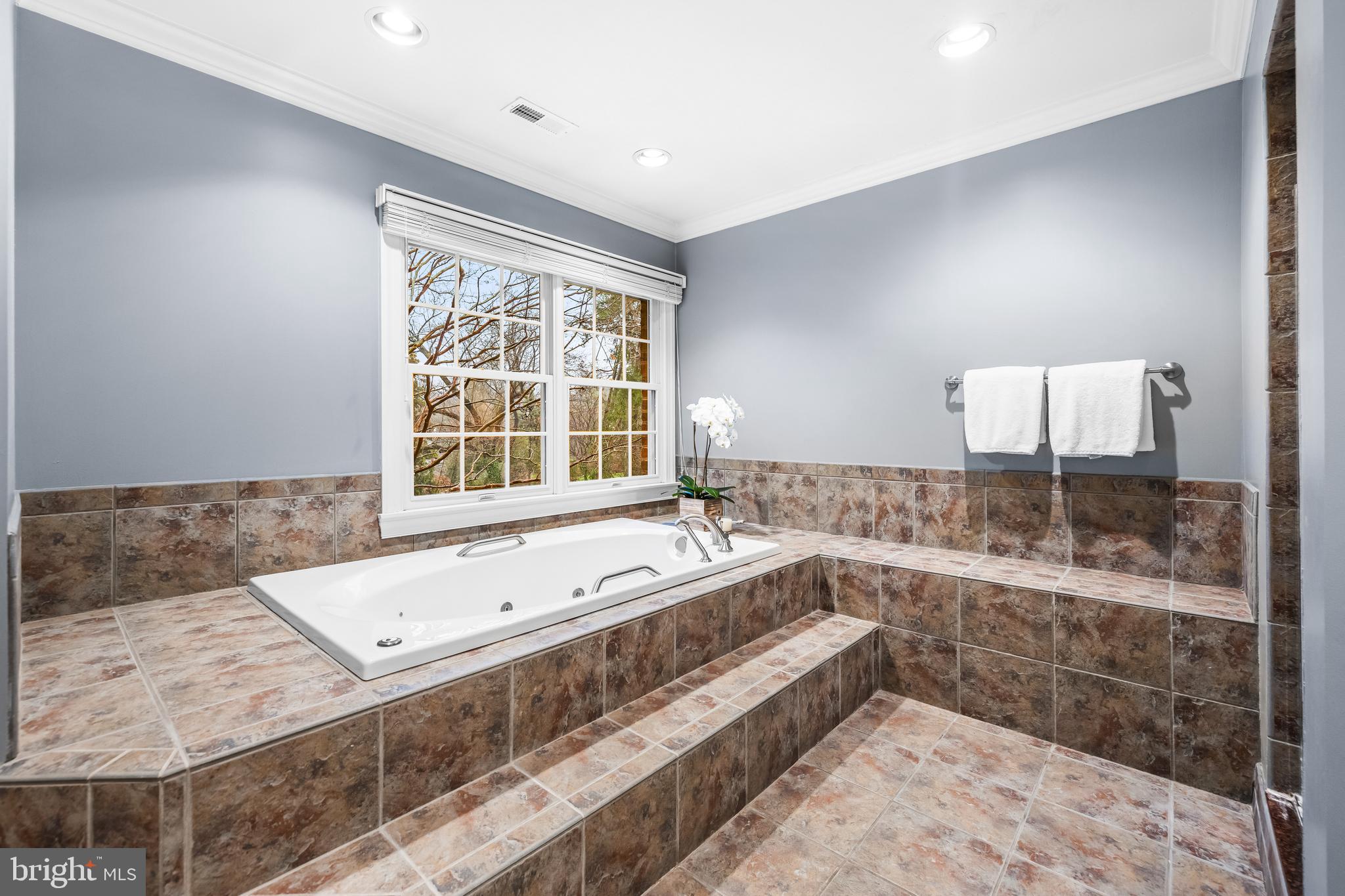 RUXTON - Residential