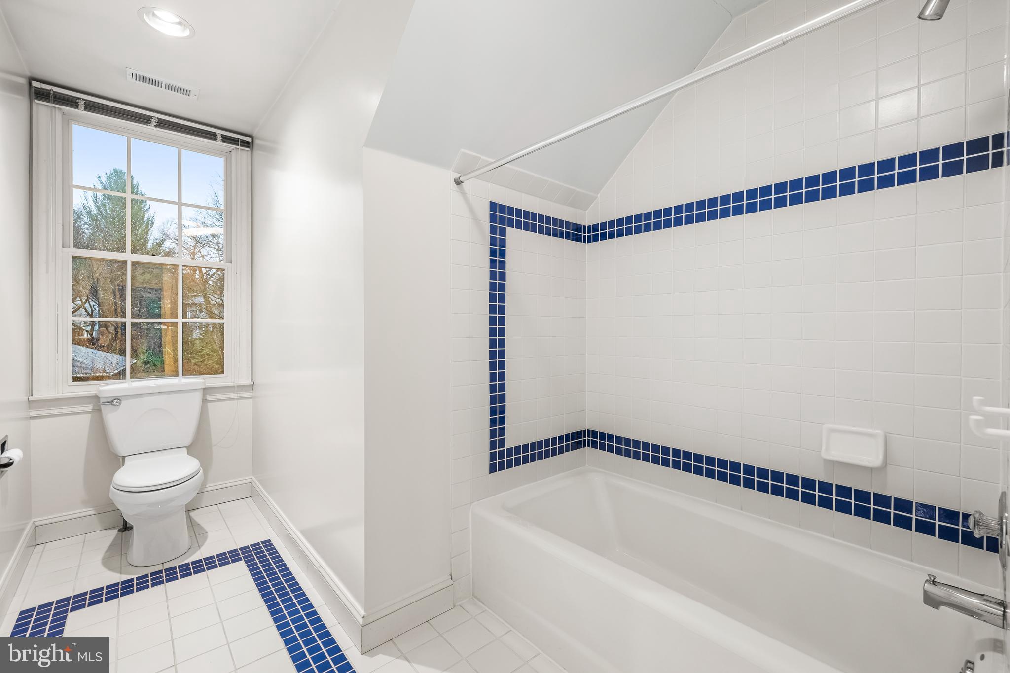 RUXTON - Residential