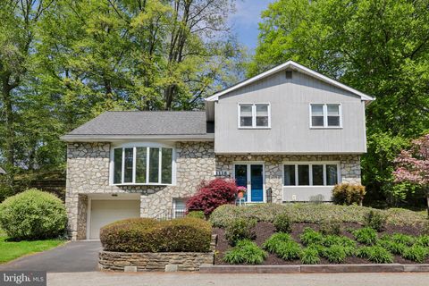 Photo of 1116 Rock Creek Drive, WYNCOTE, PA 19095 (MLS # PAMC2177084)