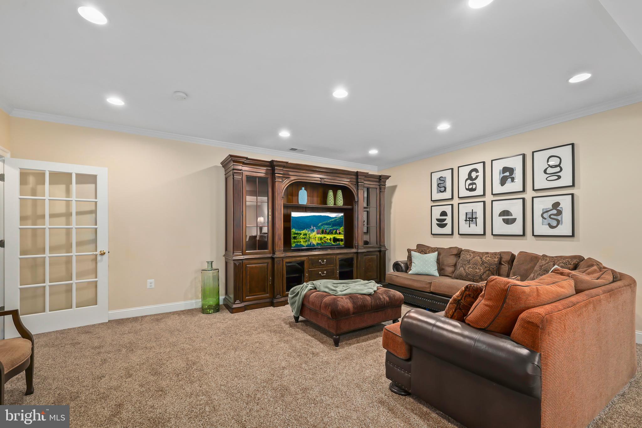 WRIGHT FARM - Residential