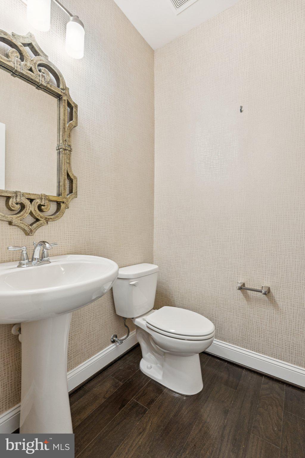 HALL ROAD PROPERTY (HALL - Residential Lease